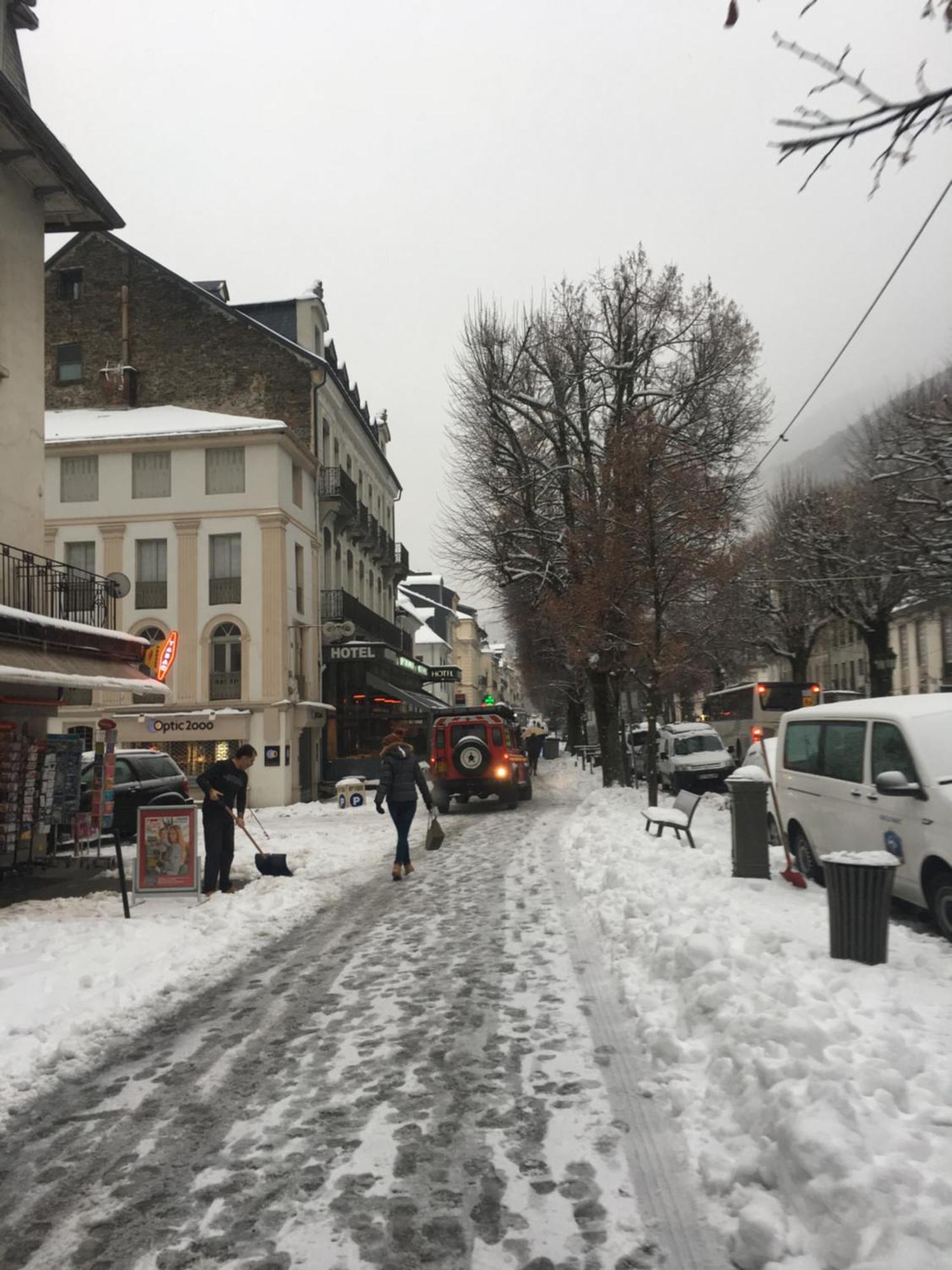 Hotel Le 41 Avenue Foch Bagnères-de-Luchon Exterior foto
