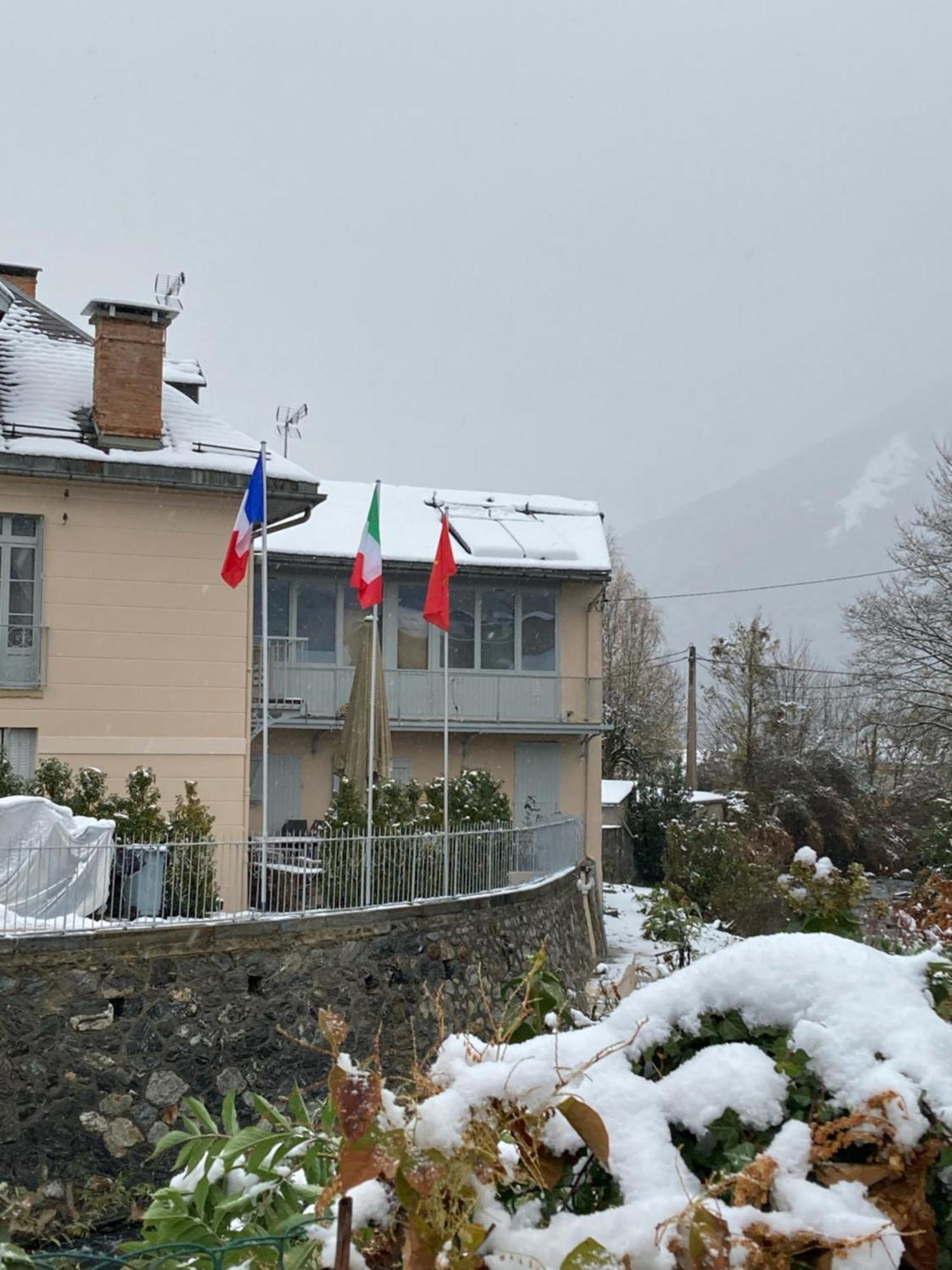 Hotel Le 41 Avenue Foch Bagnères-de-Luchon Exterior foto