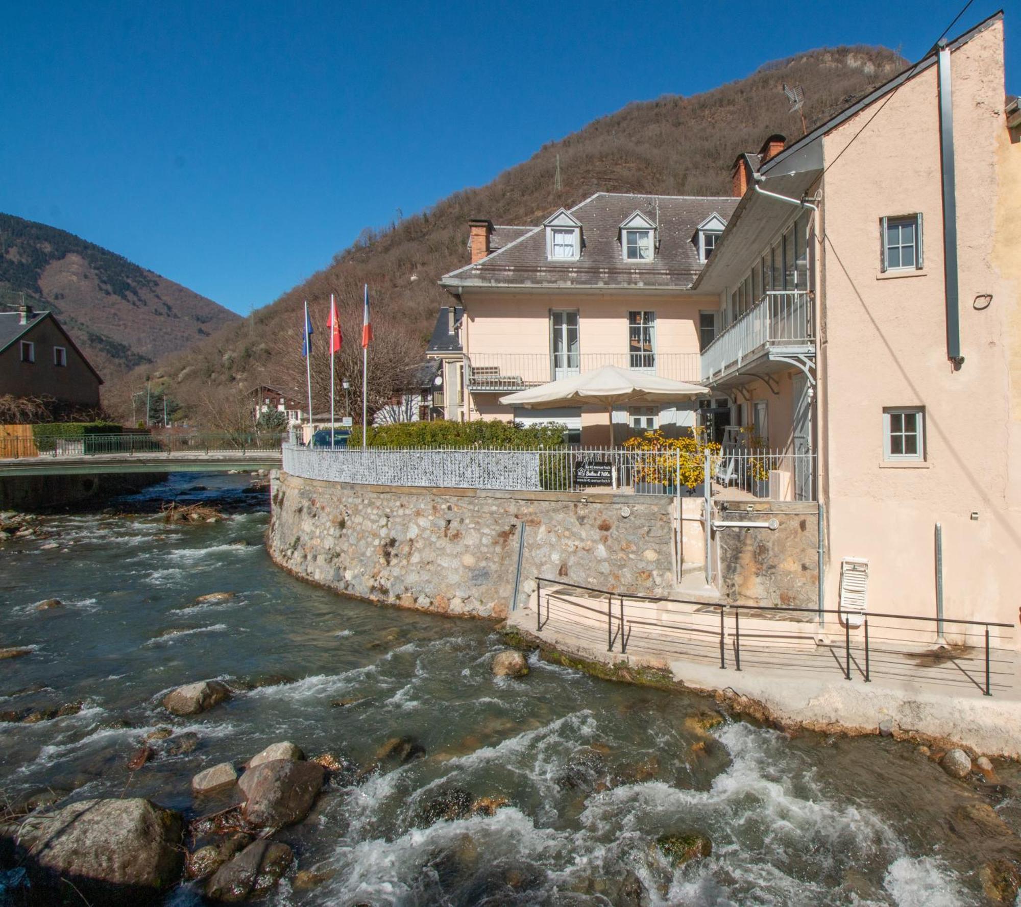Hotel Le 41 Avenue Foch Bagnères-de-Luchon Exterior foto